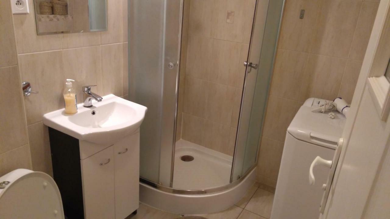 Apartamenty Varsovie Zelazna ภายนอก รูปภาพ