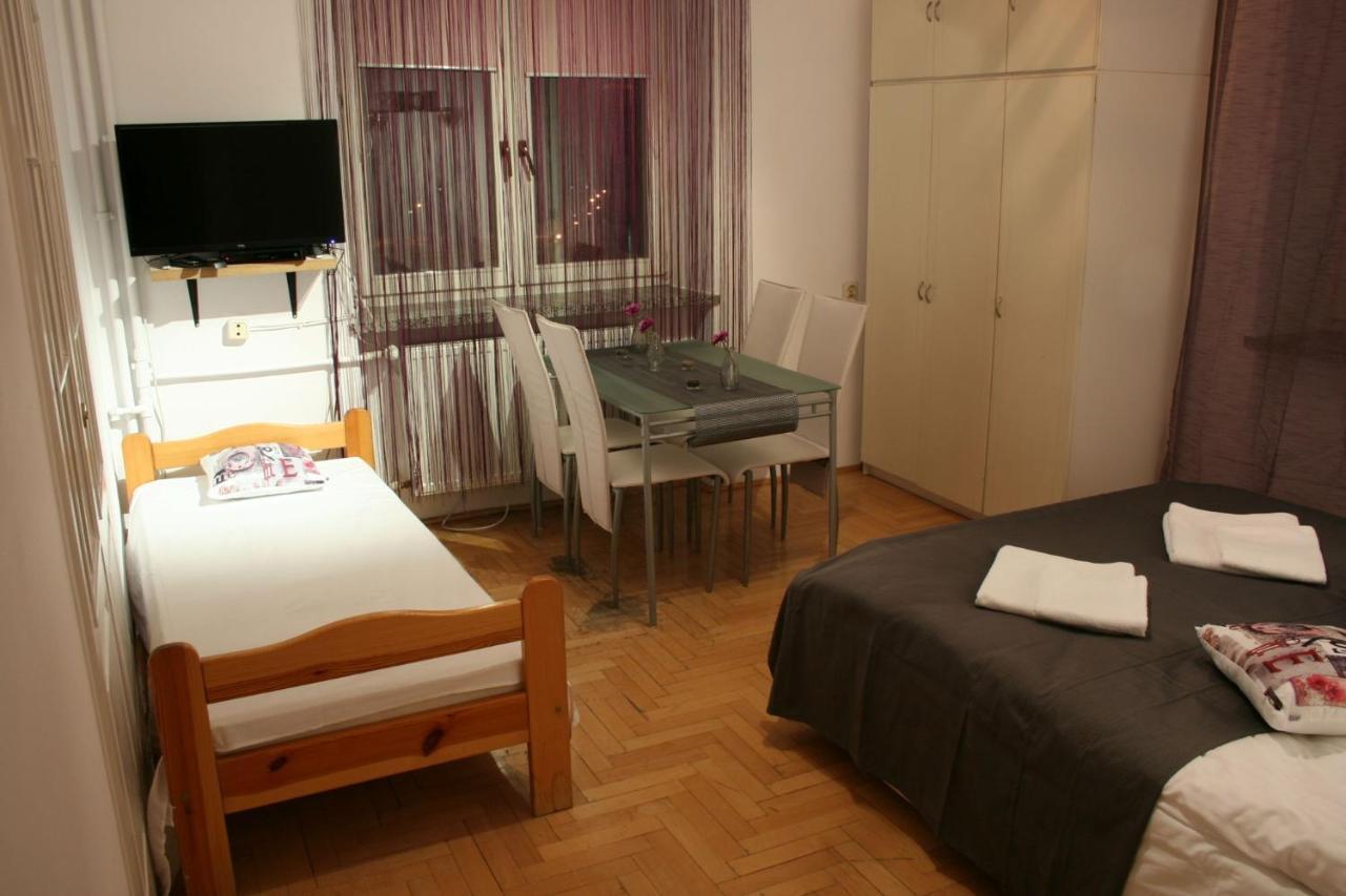 Apartamenty Varsovie Zelazna ภายนอก รูปภาพ